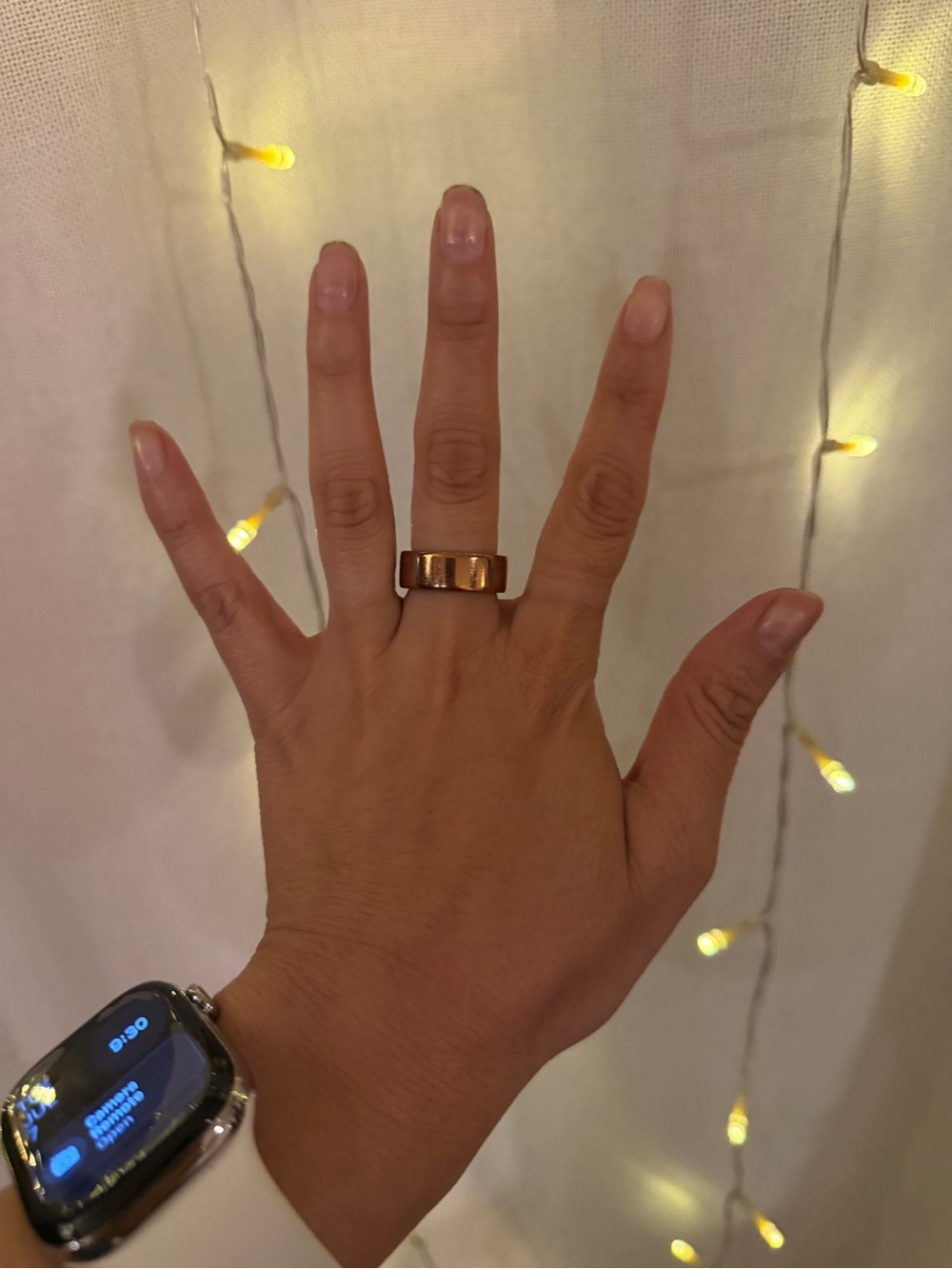 Oura Ring 4 in rose gold - Picture 2 of 8